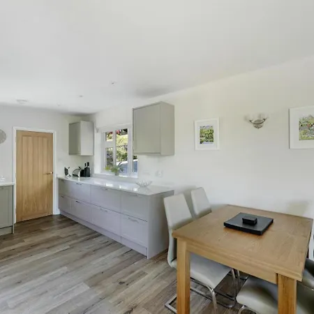 2 Bed In Oc-lr038 * Ambleside