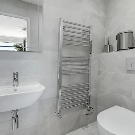 2 Bed In Oc-lr038 Casa vacanze *